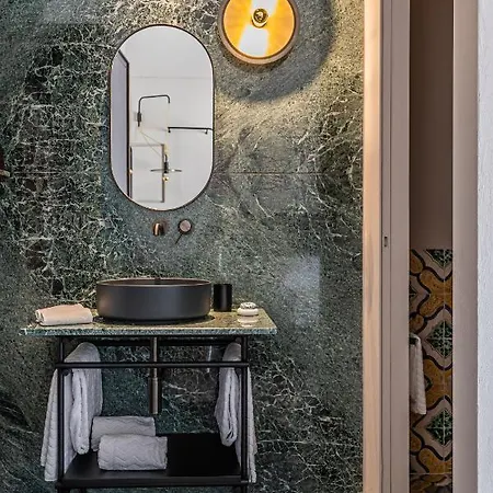 Laqua Countryside Hotel 2*