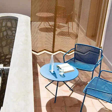 Laqua Countryside Hotel