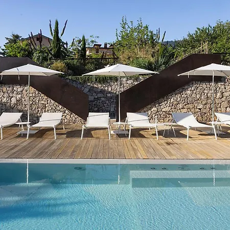 Laqua Countryside Hotel 3*