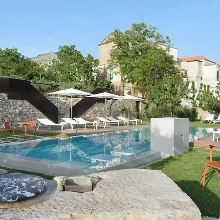 Laqua Countryside Hotel